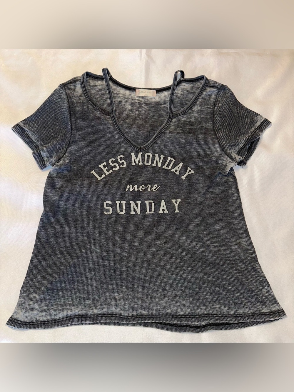 Altar’d State burnout Tee "Less Monday More Sunday" in Heathered blue medium